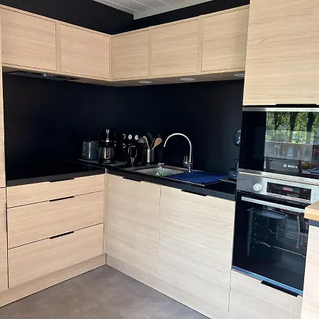 Avec A Hasparren, 50 M², Piscine Partagee *