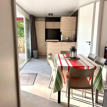 Avec A Hasparren, 50 M², Piscine Partagee * هاسبارن