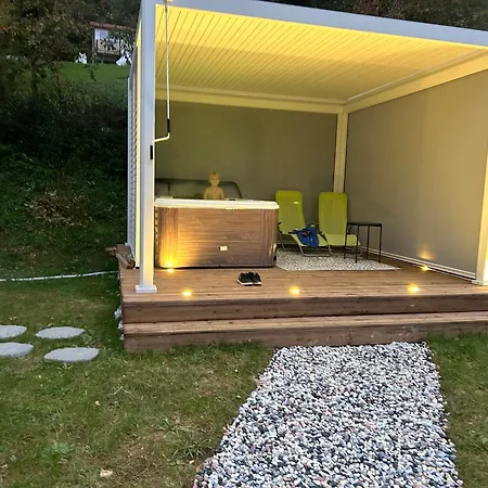 Avec A Hasparren, 50 M², Piscine Partagee شاليه *