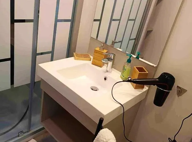 בקתה Avec A Hasparren, 50 M², Piscine Partagee